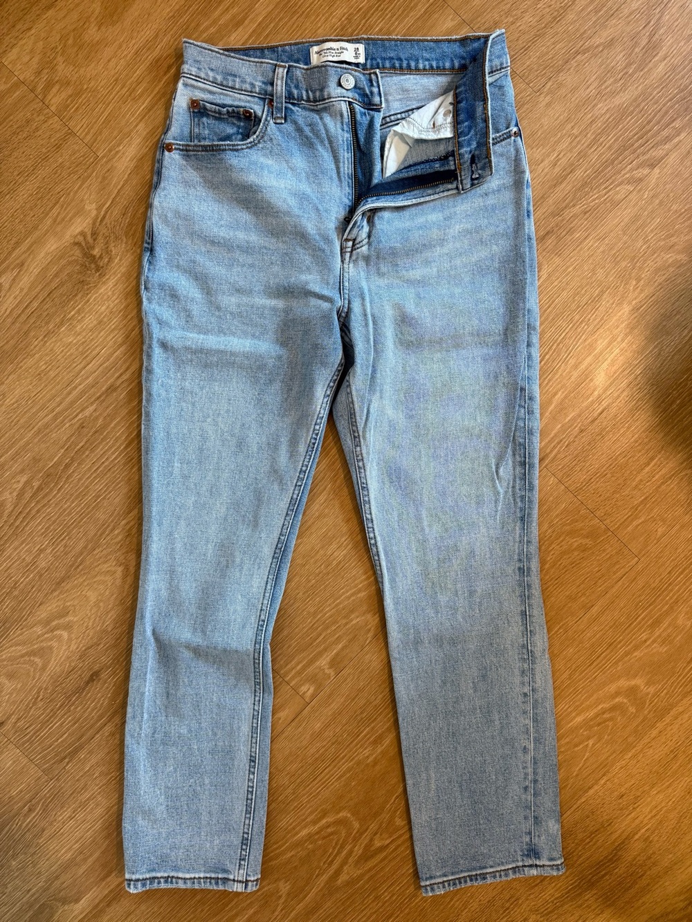 Abercrombie & Fitch Petite Light Blue 90s Slim Straight Ultra High Rise Jeans CL